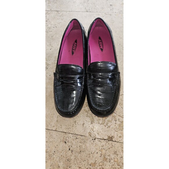MBT  Women's Slip-On Moc Loafer (Black Patent Lthr, W/ Rocker Sole  Comfort) - Picture 1 of 7